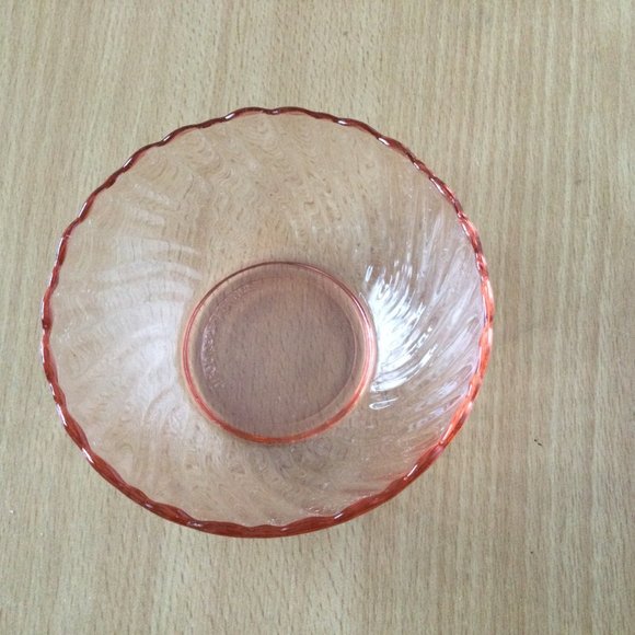 Vintage Arcoroc France Rosaline Pink swirled pressed Glass ice cream bowl - Picture 4 of 5